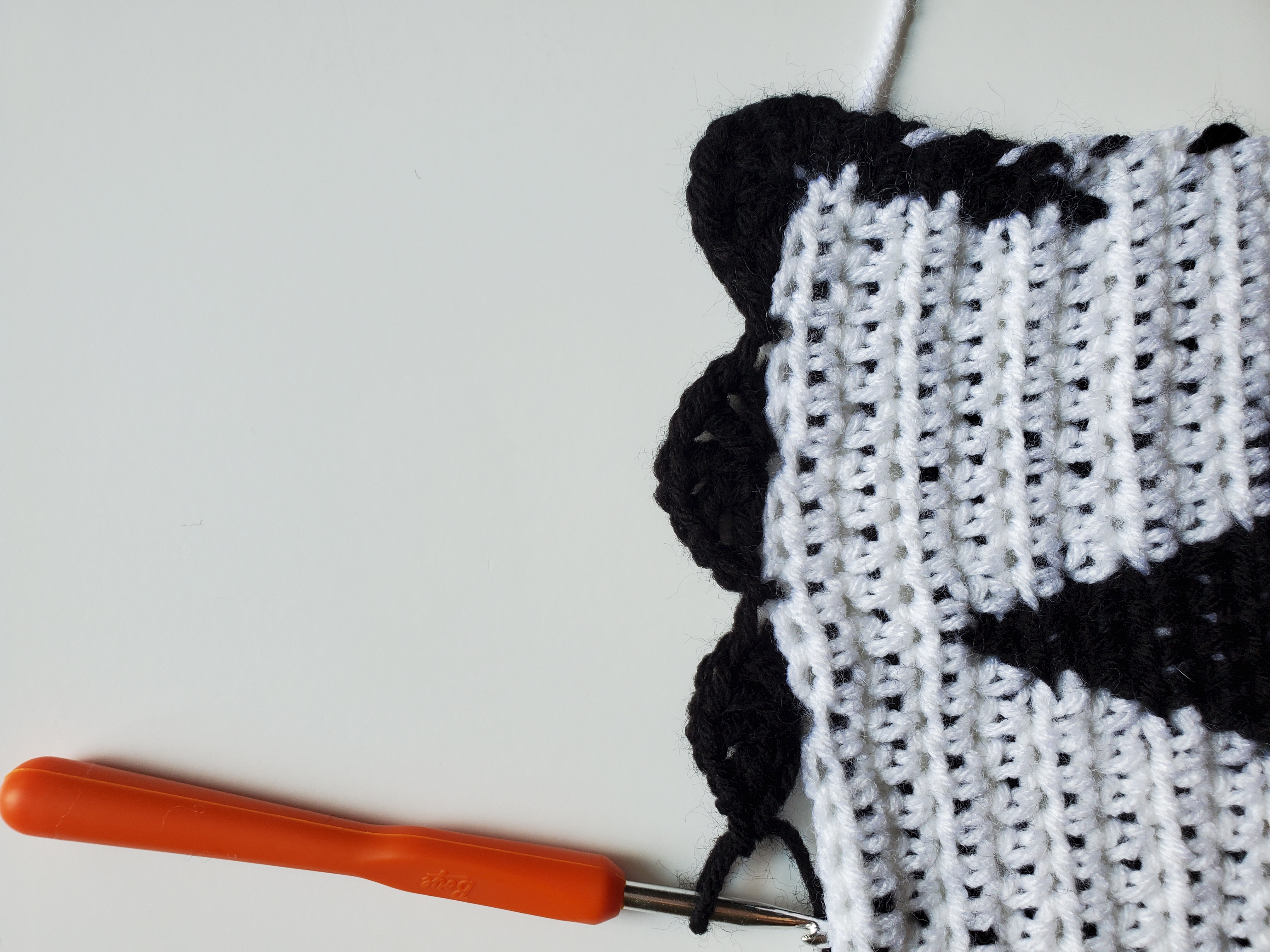 3 shell stitches for border