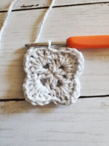 Crochet Shell Baby Blanket Round 2