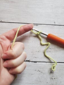 Easy Way to Hold Yarn in Crochet