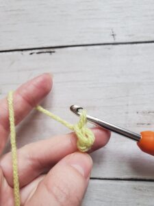 How to Make a Chain in Crochet