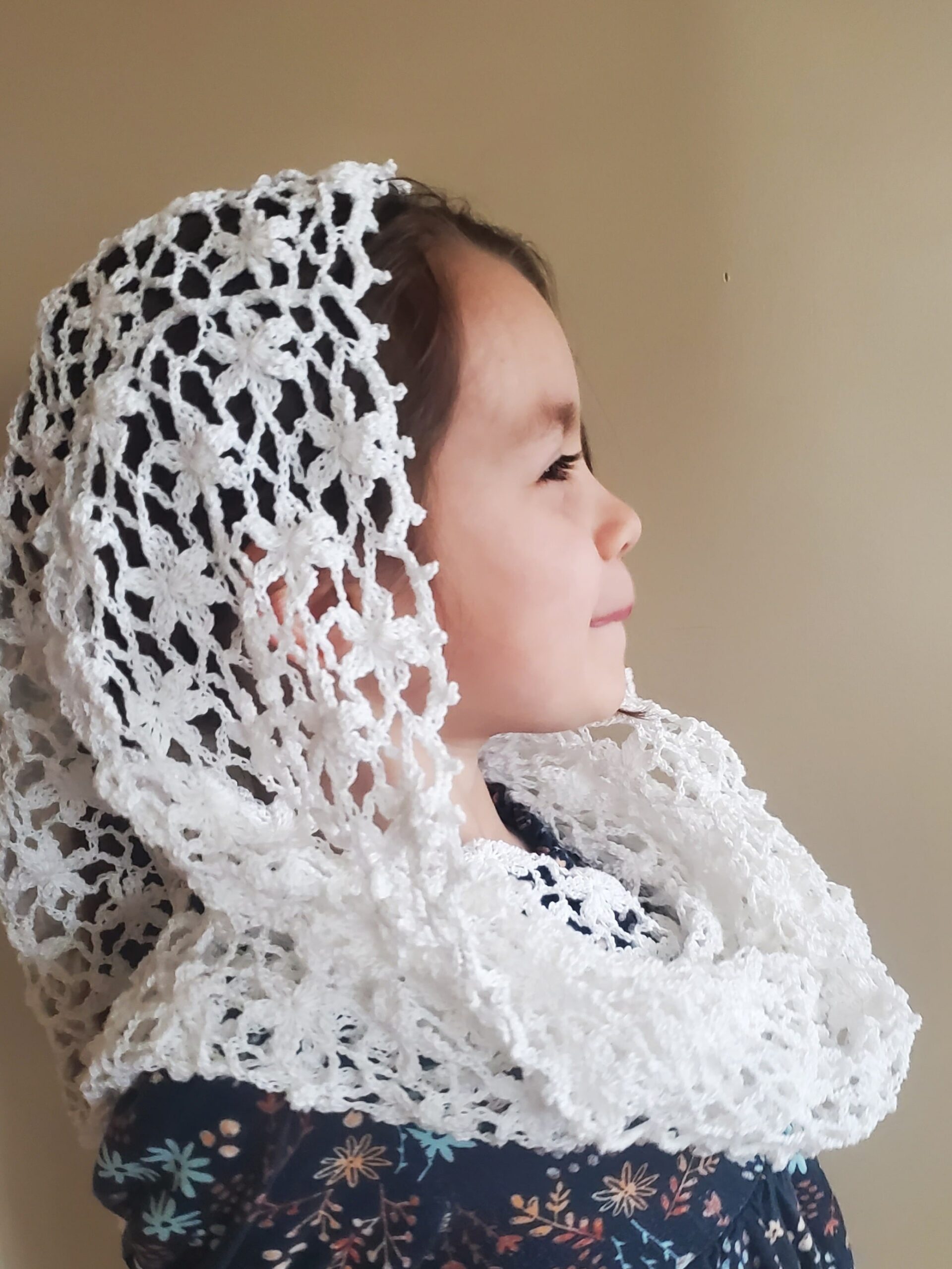 Floral Lace Infinity Veil Free Crochet Veil Pattern