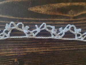 Little Leaf Trellis Veil Row 2