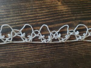 Little Leaf Trellis Veil Row 3