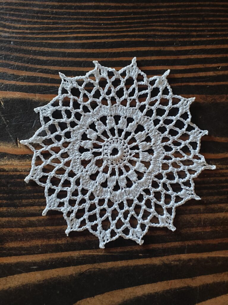 small crochet doilies free pattern