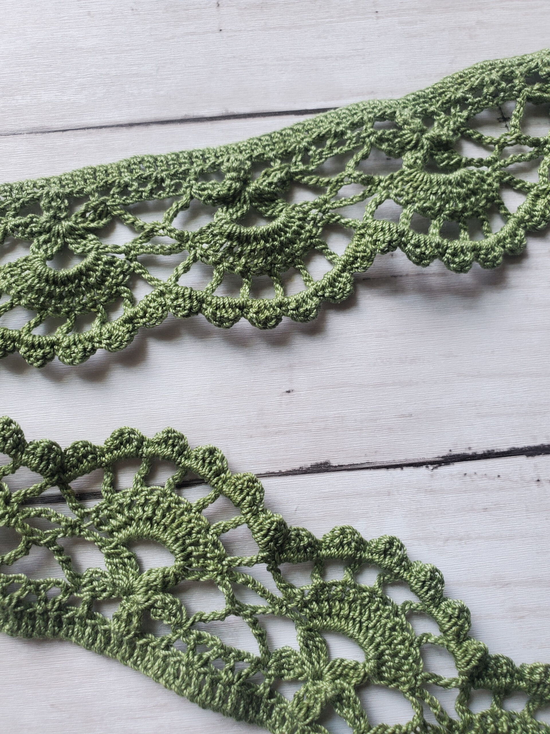 Crochet Trim with Flowers and Fans