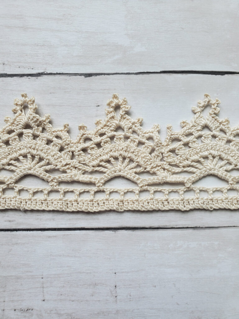 Elegant Crochet Lace Border