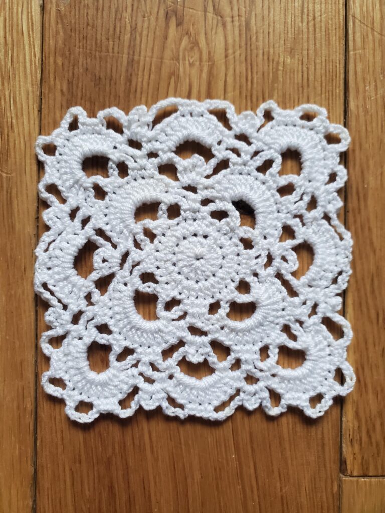 Gemstone Lace Blanket Square