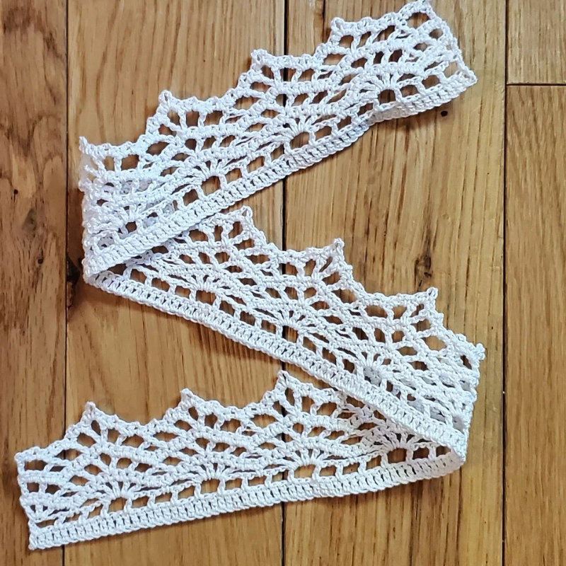 Pointed Crochet Lace Border
